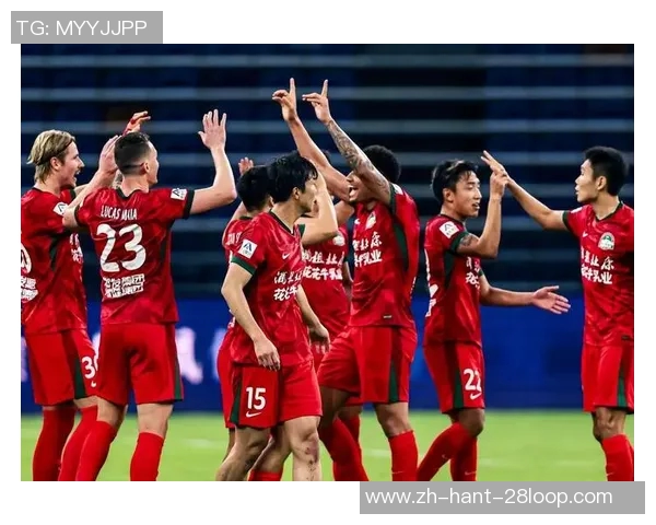 中超联赛新赛季展望球队实力对比与明星球员分析